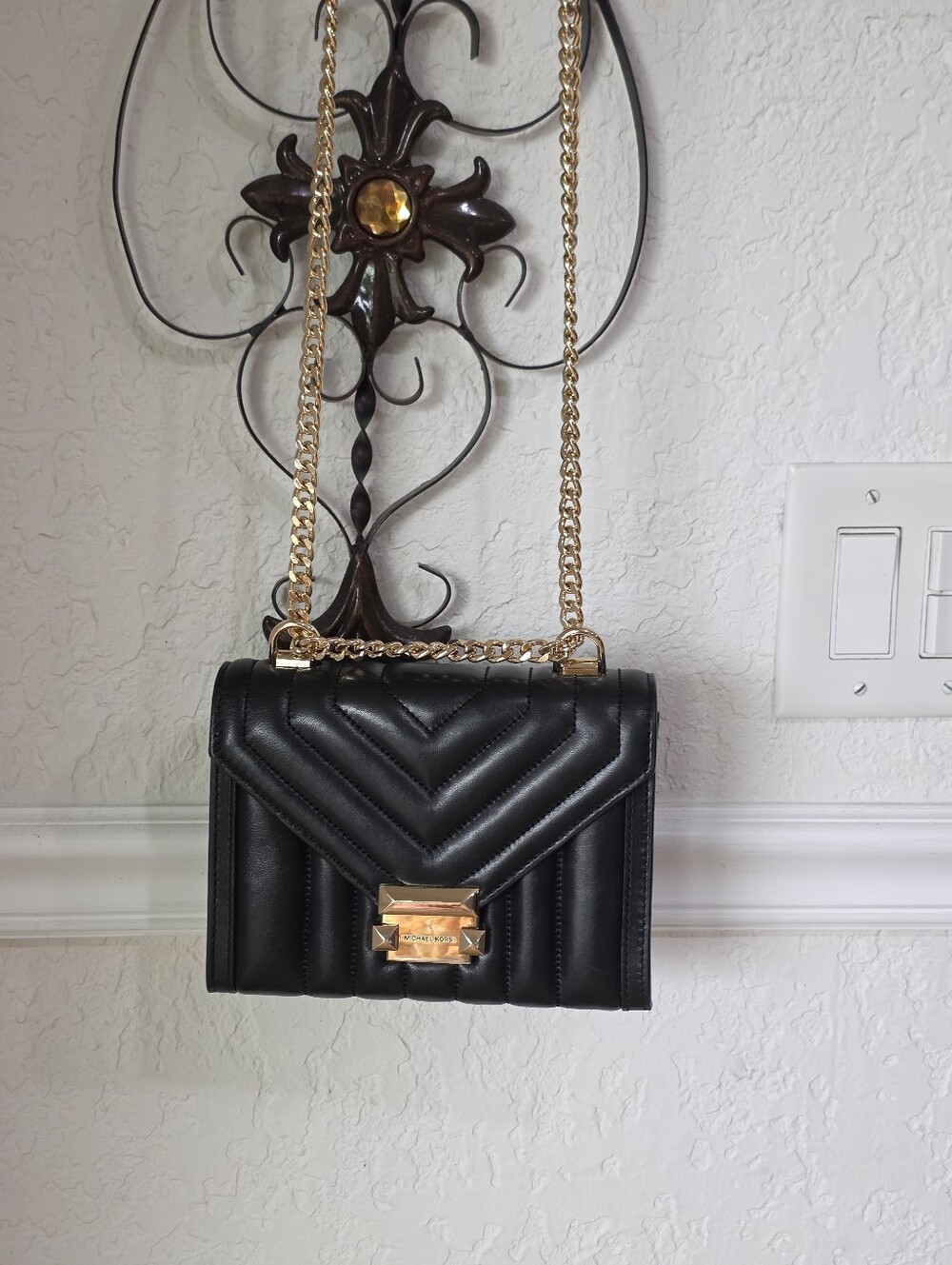 MICHAEL KORS Black Quilted Leather Shoulder Bag with Gold Chain